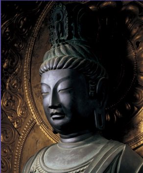 奈良・興福寺東金堂/日光菩薩立像(白鳳)】像高300.3cm。薬師如来の補佐