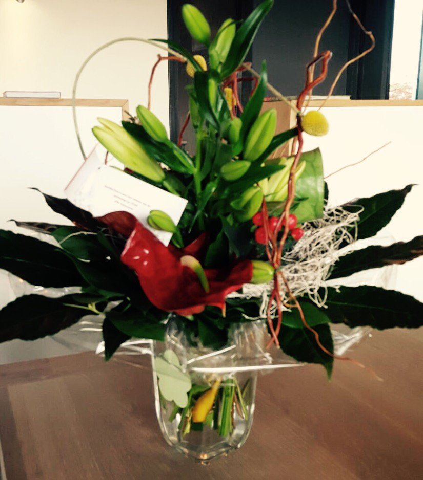 <a href="/JPRadvocaten/">JPR Advocaten</a> Wat een mooie bos bloemen! Dank jullie wel. #voeltgoed #deventer #publieksprijs <a href="/DevMarktplein/">Deventer Marktplein</a>