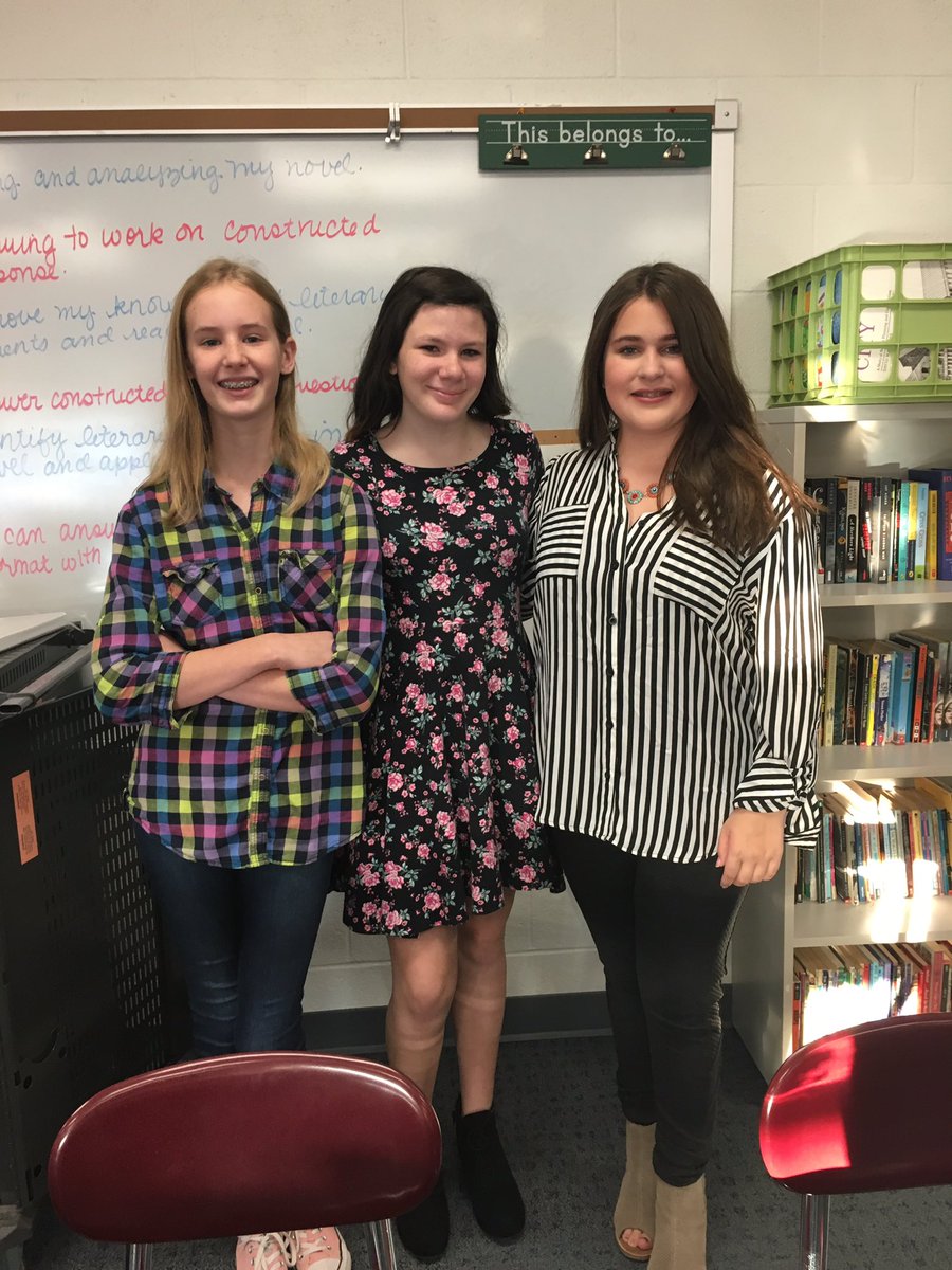 TV_Rant04's tweet photo. #spitweek our fave characters from @Degrassi @swaisglass in the middle @TheAnaGolja on the right and on the left Maya Matlin https://t.co/9KTVczffOT