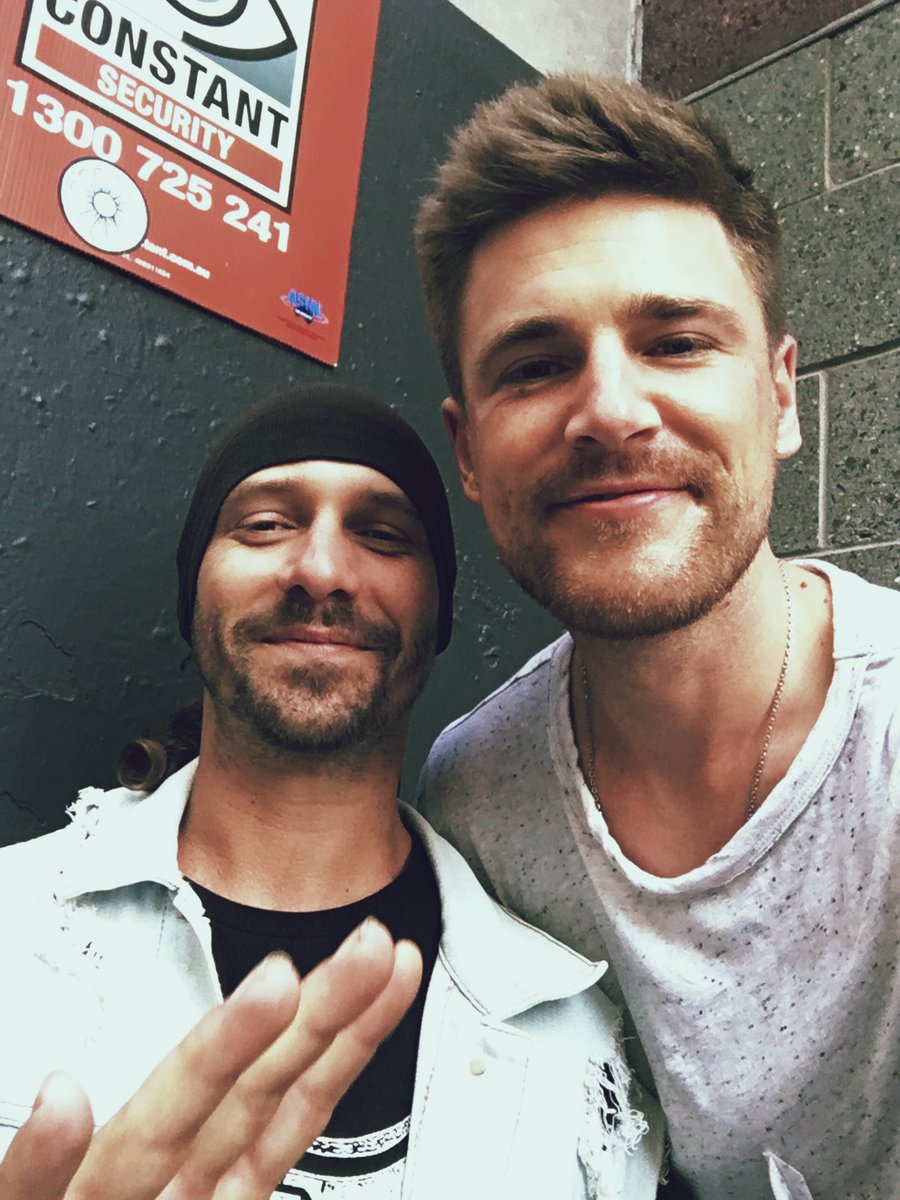 timmy_knowles's tweet photo. So great to see my old mate again. Missed you brother! You cray, but I missed you Davey 🤘🏼
#bromance #selfie #daveywoder #xfactorau https://t.co/XZiaOQGBd8