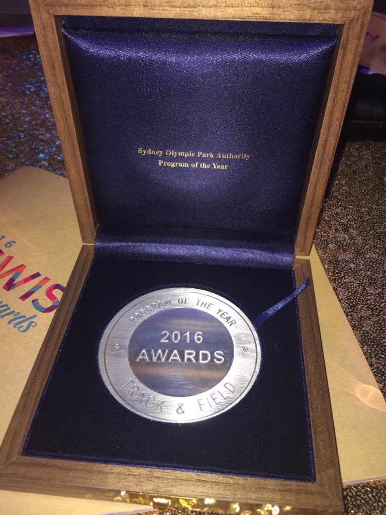 Congrats to the NSWIS Track &amp; Field Squad on winning the <a href="/theNSWIS/">NSW Institute of Sport</a> Program of the Year Award <a href="/AthsAust/">AustralianAthletics</a> #nswisawards