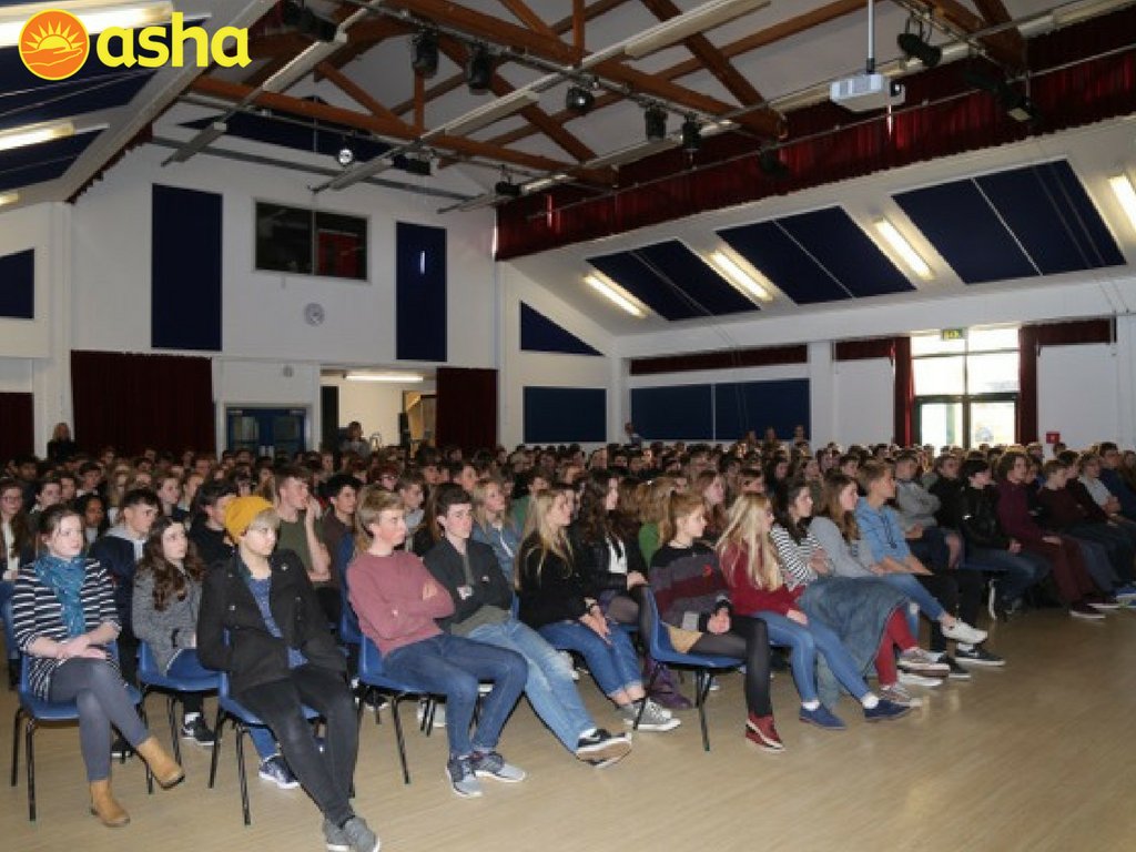 AshaSociety's tweet photo. Over 450 students gathered to hear Shiv talk about his life. @GryphonSchool #UpdatesfromUK #FriendsofAshaGB #ShivinUK https://t.co/oYsaMmGmAO