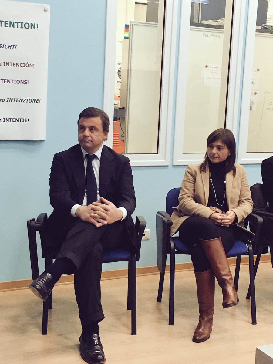 serracchiani's tweet photo. Con il ministro @CarloCalenda visita a LEF - #LeanExperienceFactory: scuola di formazione e diffusione lean management e industria 4.0 #FVG https://t.co/R8O07jO7Pl