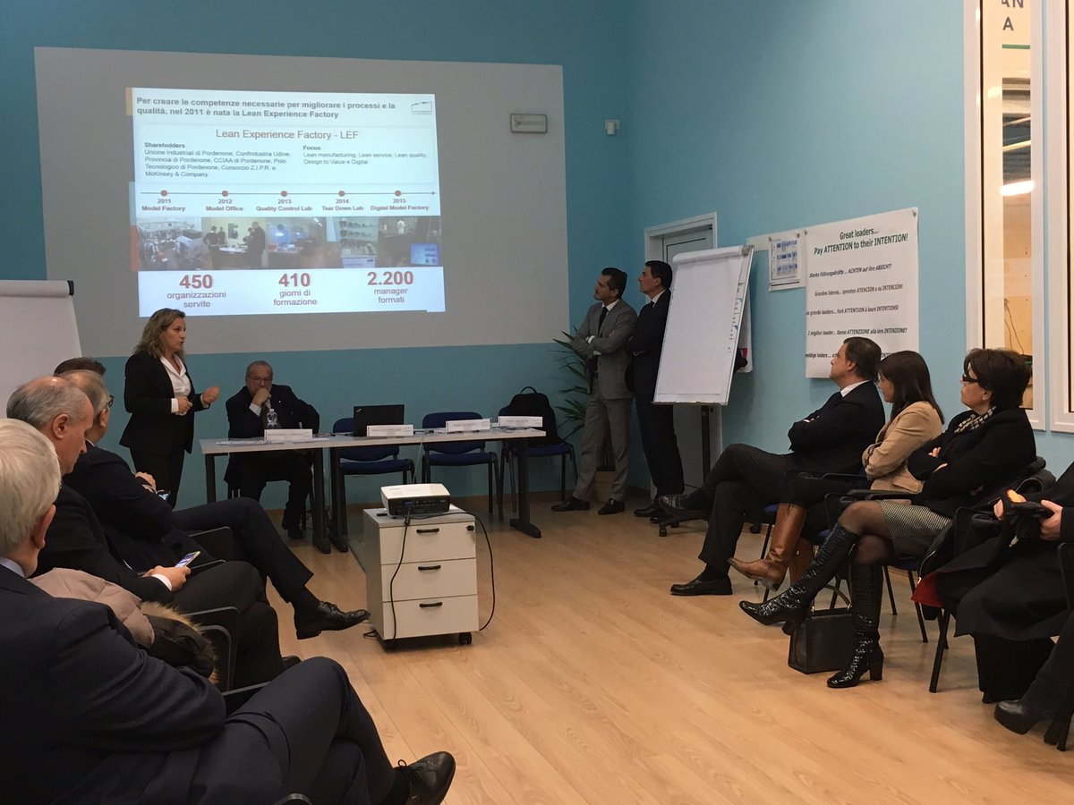 serracchiani's tweet photo. Con il ministro @CarloCalenda visita a LEF - #LeanExperienceFactory: scuola di formazione e diffusione lean management e industria 4.0 #FVG https://t.co/R8O07jO7Pl