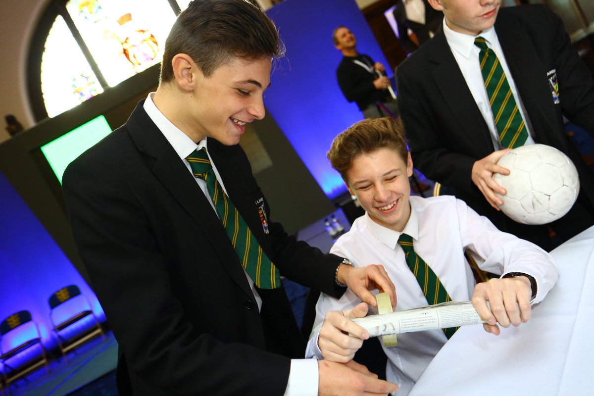 GEW_Hull's tweet image. We have less than 10 minutes remaining! #bridgebuild @GEWUK @unleashingideas #GEW2016