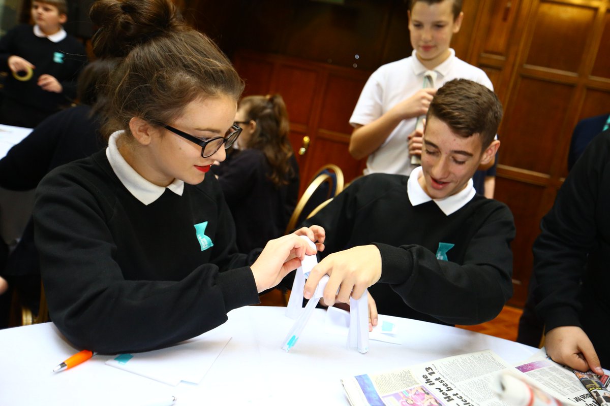 GEW_Hull's tweet image. We have less than 10 minutes remaining! #bridgebuild @GEWUK @unleashingideas #GEW2016