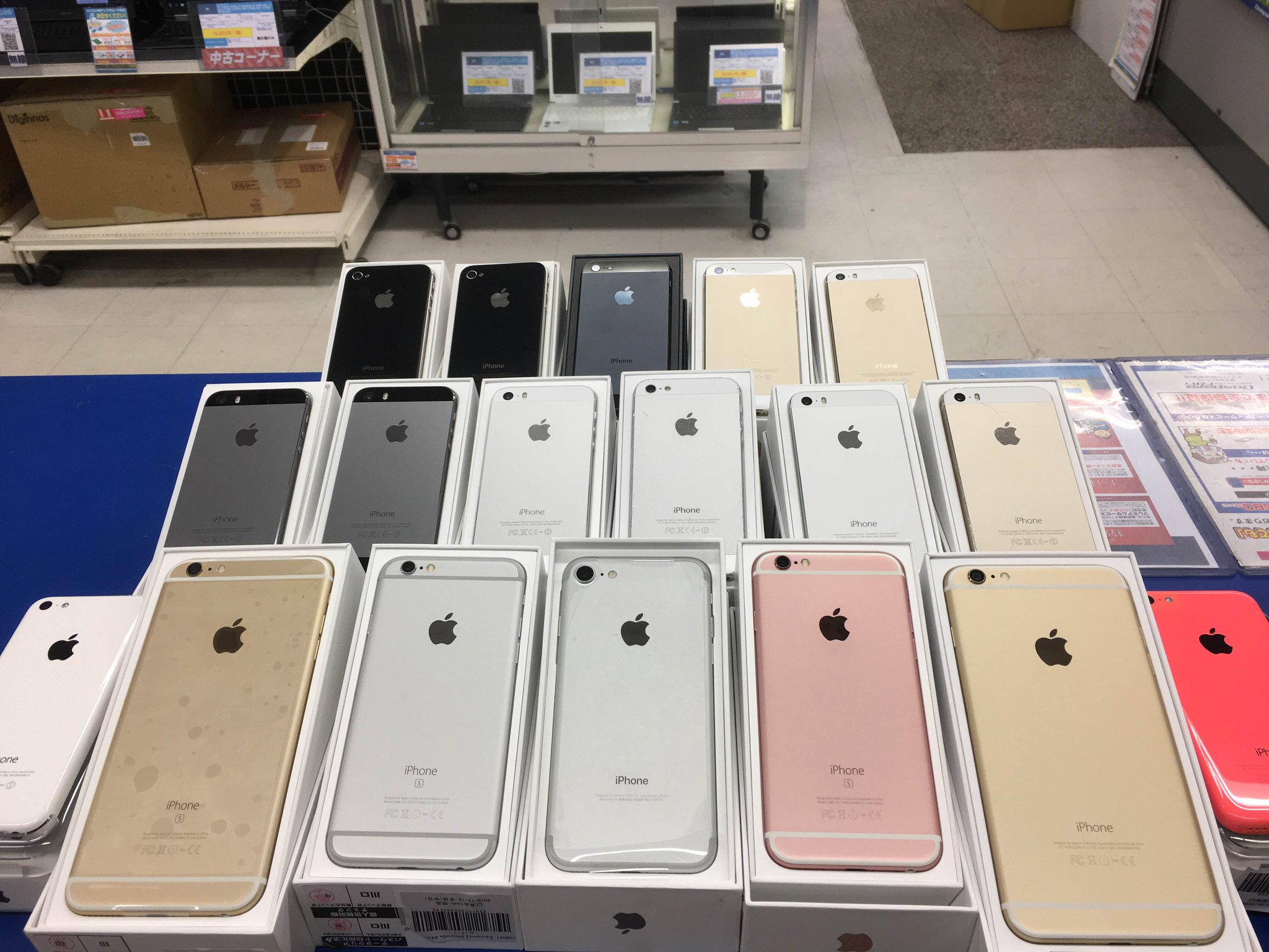 ドスパラ横浜駅前店 横駅中古情報 Iphoneシリーズ大量入荷です Iphone 7も入荷致しました またも当店のケースが在庫でカツカツになってしまいそうです Iphoneシリーズでケースがカツカツ Iphoneでカツカツ Iでカツカツ Iカツiカツ 買取も