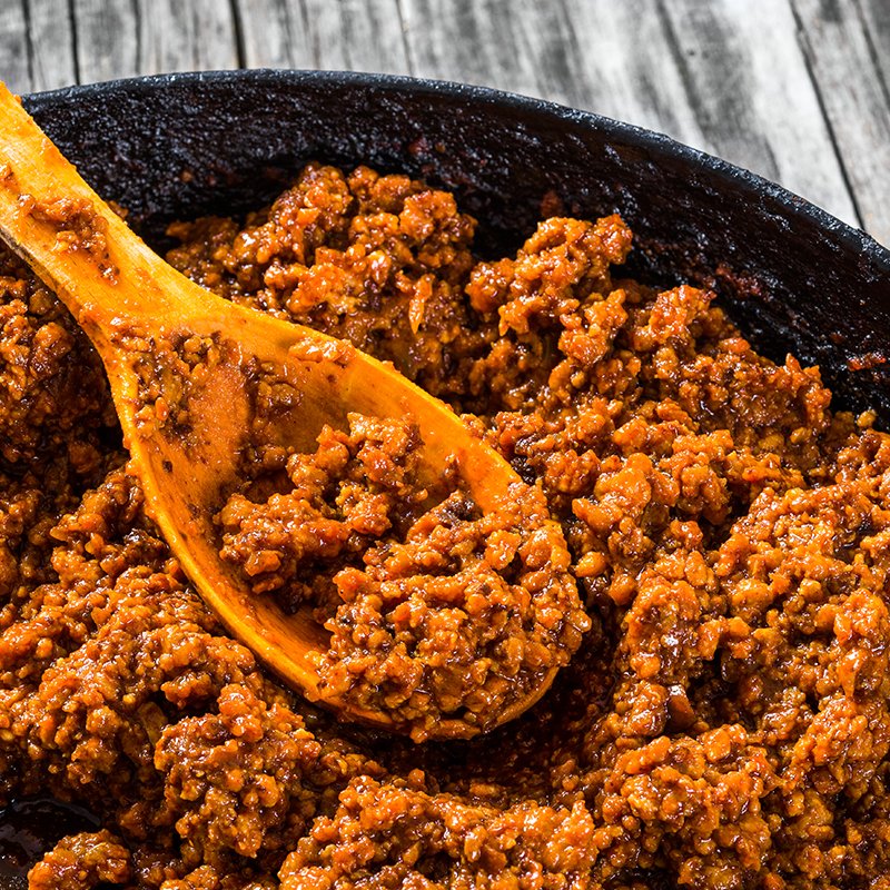 CaroneOnline's tweet photo. Versátil, a carne moída pode ser utilizada para fazer quibe, hambúrguer, molho, além de recheios deliciosos. Qual a sua receita preferid https://t.co/5XDVA0BSpm
