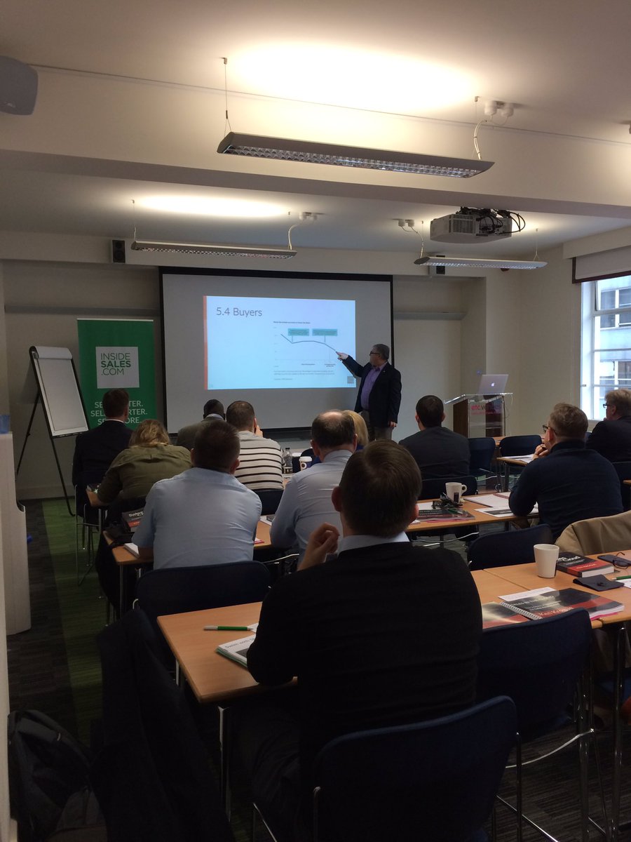 InsideSales_UK's tweet image. Great crowd at our Sales Acceleration Masterclass today with @kenkrogue #SalesMasterclass