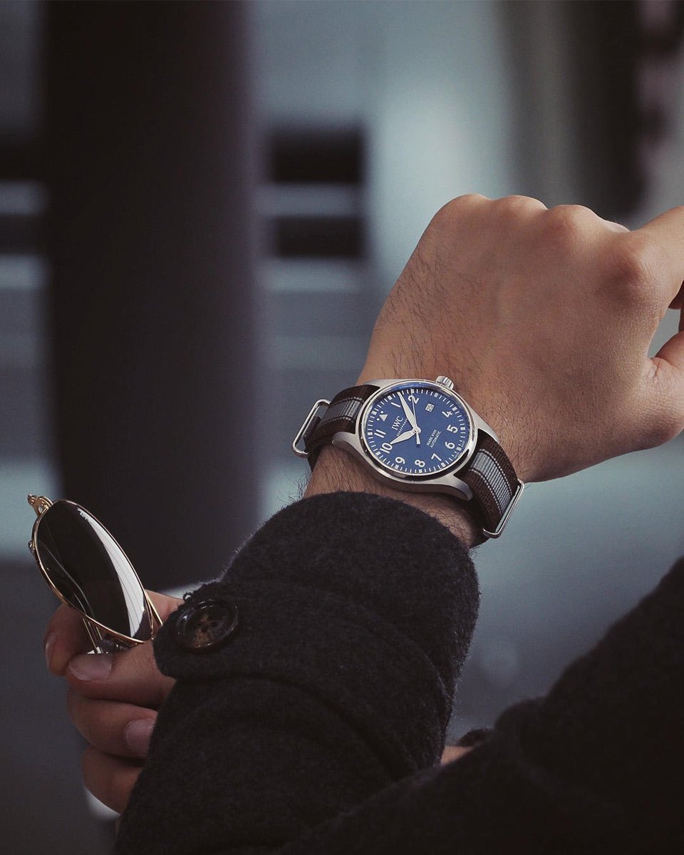 IWC's tweet photo. Set your sights on the #IWCPilot‘s Watch MarkXVIII featuring our brand new #IWCNatoStrap with blue dial https://t.co/3dpXL7ONgS
#B_ORIGINAL https://t.co/KALs3KDh0Y