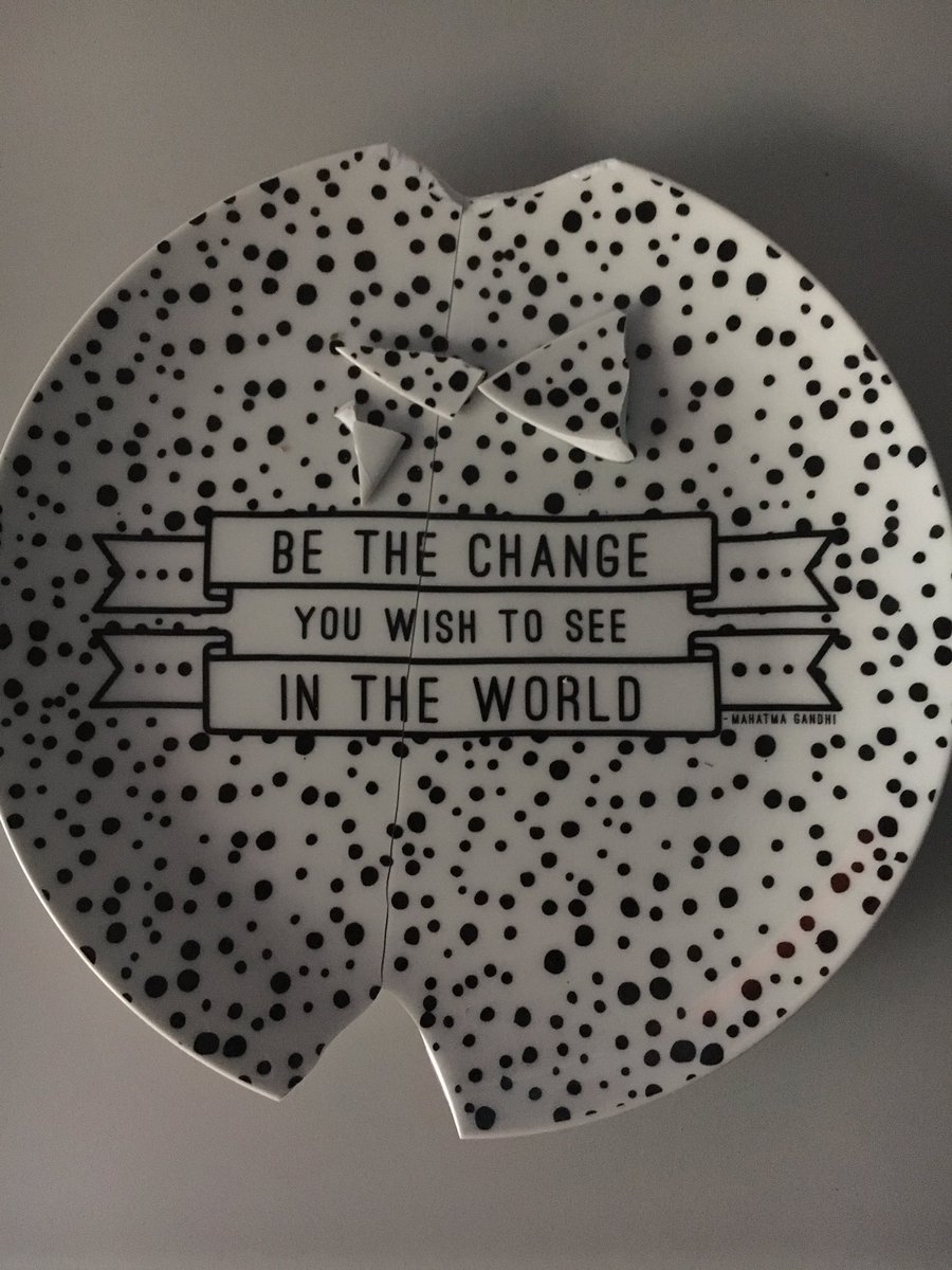warnich1979's tweet photo. @MrPriceHome Iam looking for these side plates if anyone wants to sell theirs. Please make contact warnichgrimsell@yahoo.com https://t.co/Mxxy9Eq6EC