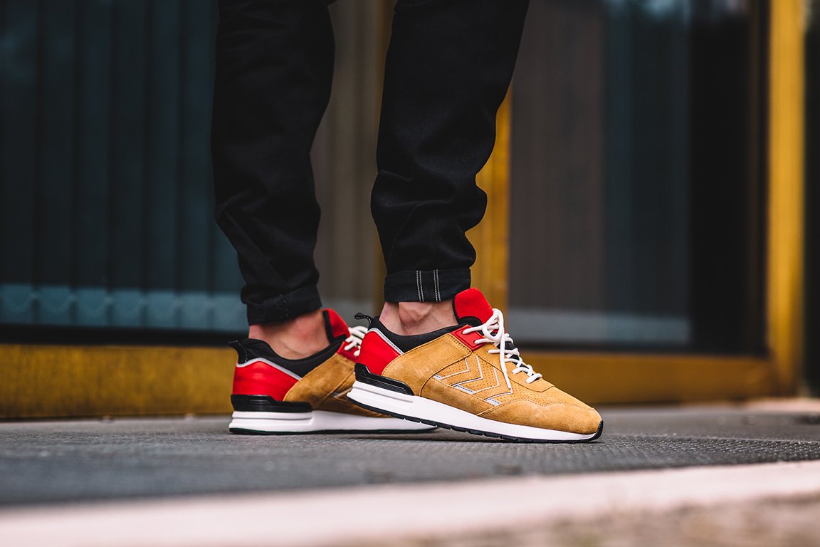 hummelhive's tweet photo. The Marathona II Premium is an updated version of the original, first released in 1983 as a combined running and leisure shoe #hummelhive https://t.co/owmZWlwTAm
