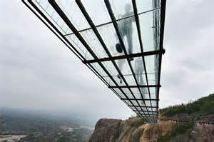 chinaicons's tweet photo. WHY are there so many #GlassBridges in #China? https://t.co/KdskVIVBa6 https://t.co/jcmxW7VU5a
