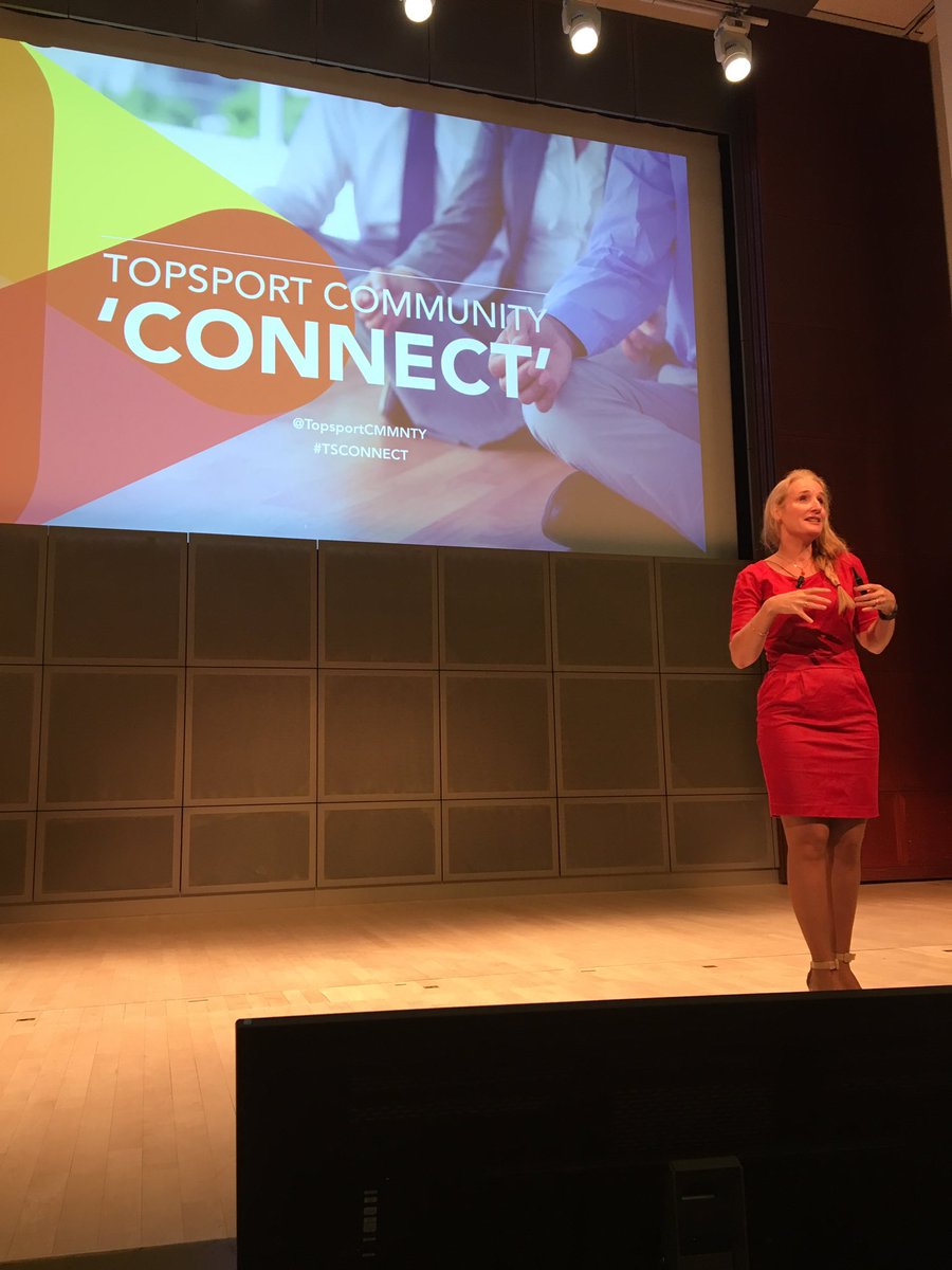 DanielCasalod's tweet photo. Mind your business, kennisdeling op topniveau bij drukbezocht @TopsportCMMNTY event #tscconnect @ABNAMRO https://t.co/60a4WC0c0b