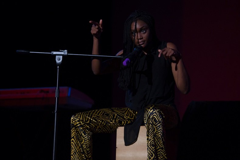 ASIRIMagazine's tweet image. #EventPost Brymo, Falana, and Adunnu Nefretiti Kick-off Ake with Mercurial Performances bit.ly/2eJ7JTm #AkeFest16