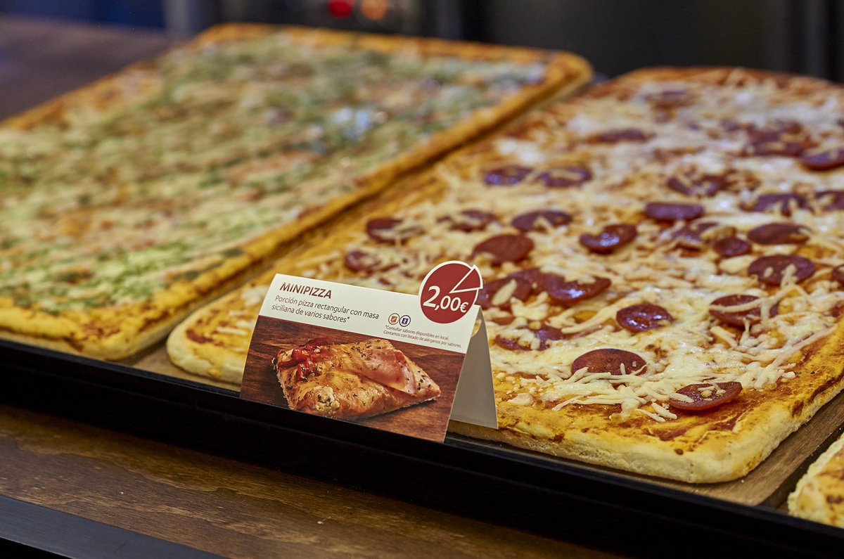 PiccoloGranada's tweet photo. YAA!! #SORTEO!! Haz RT y síguenos. Pizza completa y gigante GRATIS! Sorteo hasta las 23.00! 🍕🍕🍕 #Recogidas54 https://t.co/pRtvDHCCjk