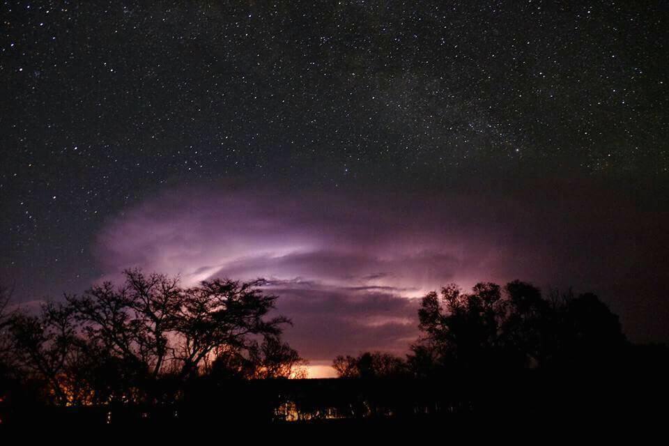 African_Explore's tweet photo. African Explorer Amazing Pictures

Stunning really awesome.

#WowBeautiful #AfricanExplorerSky #Amamzingsopretty https://t.co/lzN0Nq9XUL