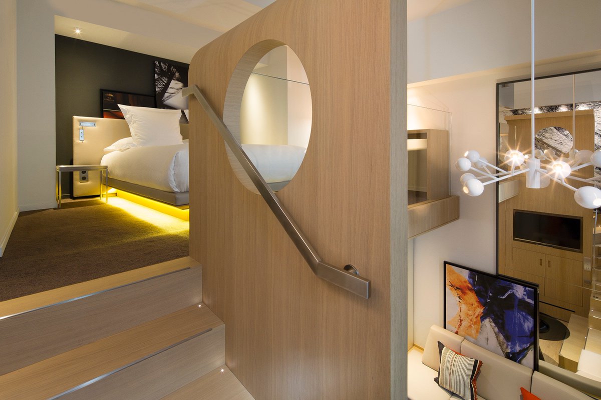 le5codet's tweet photo. Expérimentez l'originalité et le confort de nos chambres Duplex #lecinqcodet #duplexroom https://t.co/MV6Mi6z8OT