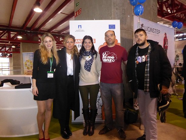 YomeLanzo's tweet photo. Estuvimos en la Feria de Empleo Digital @feriaempleoFEED con varias Lanzadera #DiaEmprendeRioja https://t.co/KARrIF2jkg https://t.co/mHVPFTa419