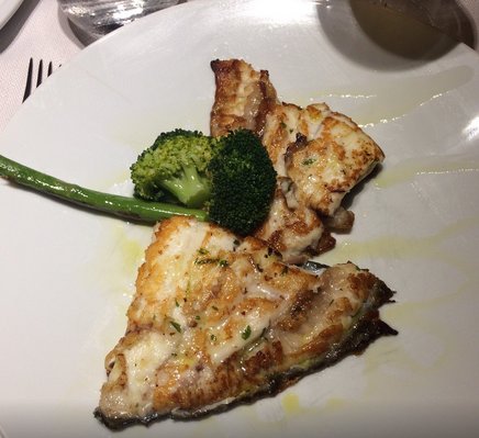 perlora1965's tweet photo. Os mostramos algunas fotos de nuestros platos realizadas por nuestros clientes en  #MarisqueriaPerlora #restauranteasturiano https://t.co/QspNlVb8J7