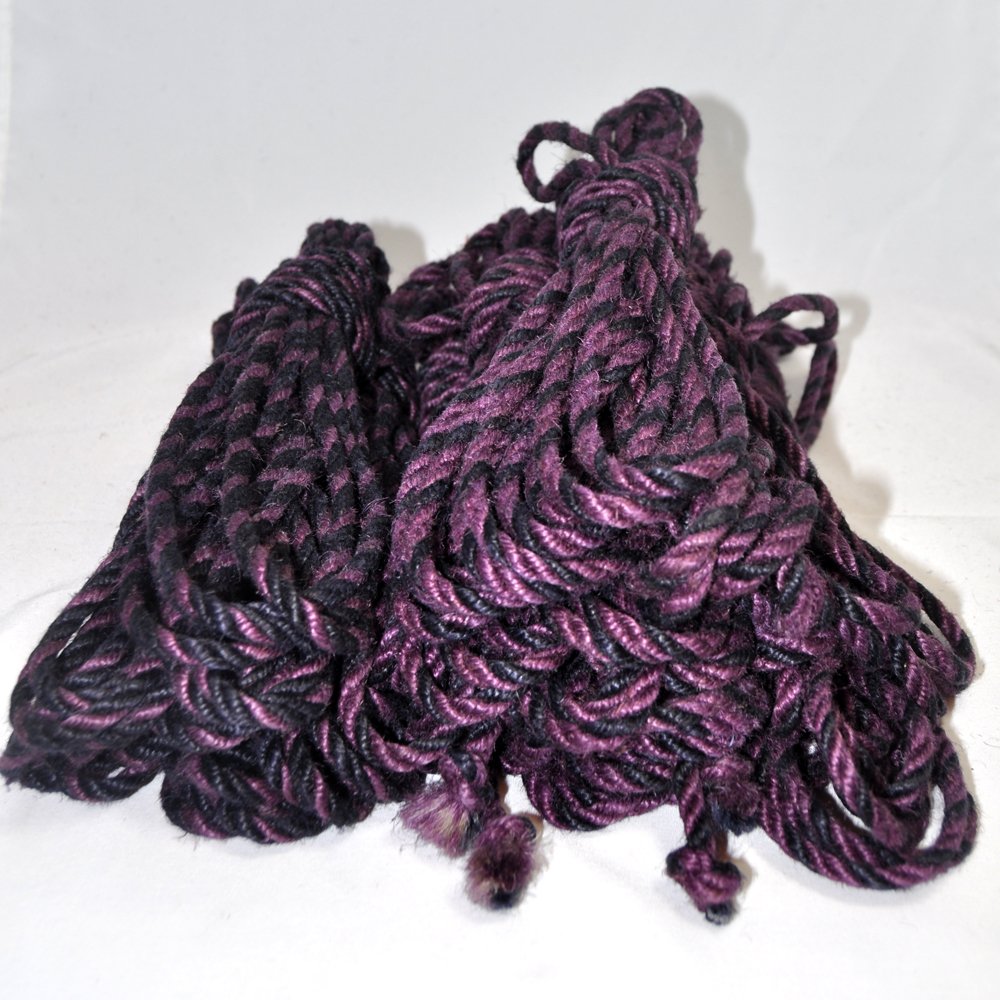 KnkyCntraptions's tweet photo. Lovely set of blue and purple 6mm jute rope. https://t.co/OuYM01aWh4