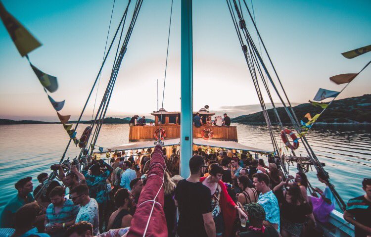 We are incredibly proud to have won 'Best Boat Party' award in the Klubska Scena / Clubbing Croatia awards! 🙌 it really means a lot to us ❤️