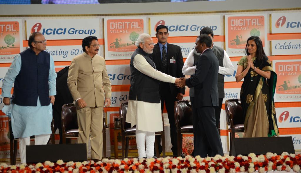 The Story of Creation of the Digital Village that defied the Cash ban #Demonitisation govpreneur.in/949-story-crea…