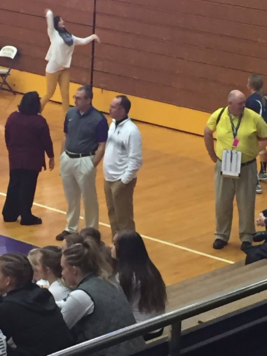 DrJRazz's tweet photo. DV Act Director Mr. Clements tirelessly working and committed to all things Dakota Valley. Fortunate to have him on the DV team. #SDStateVB https://t.co/VTsVLxcxLG