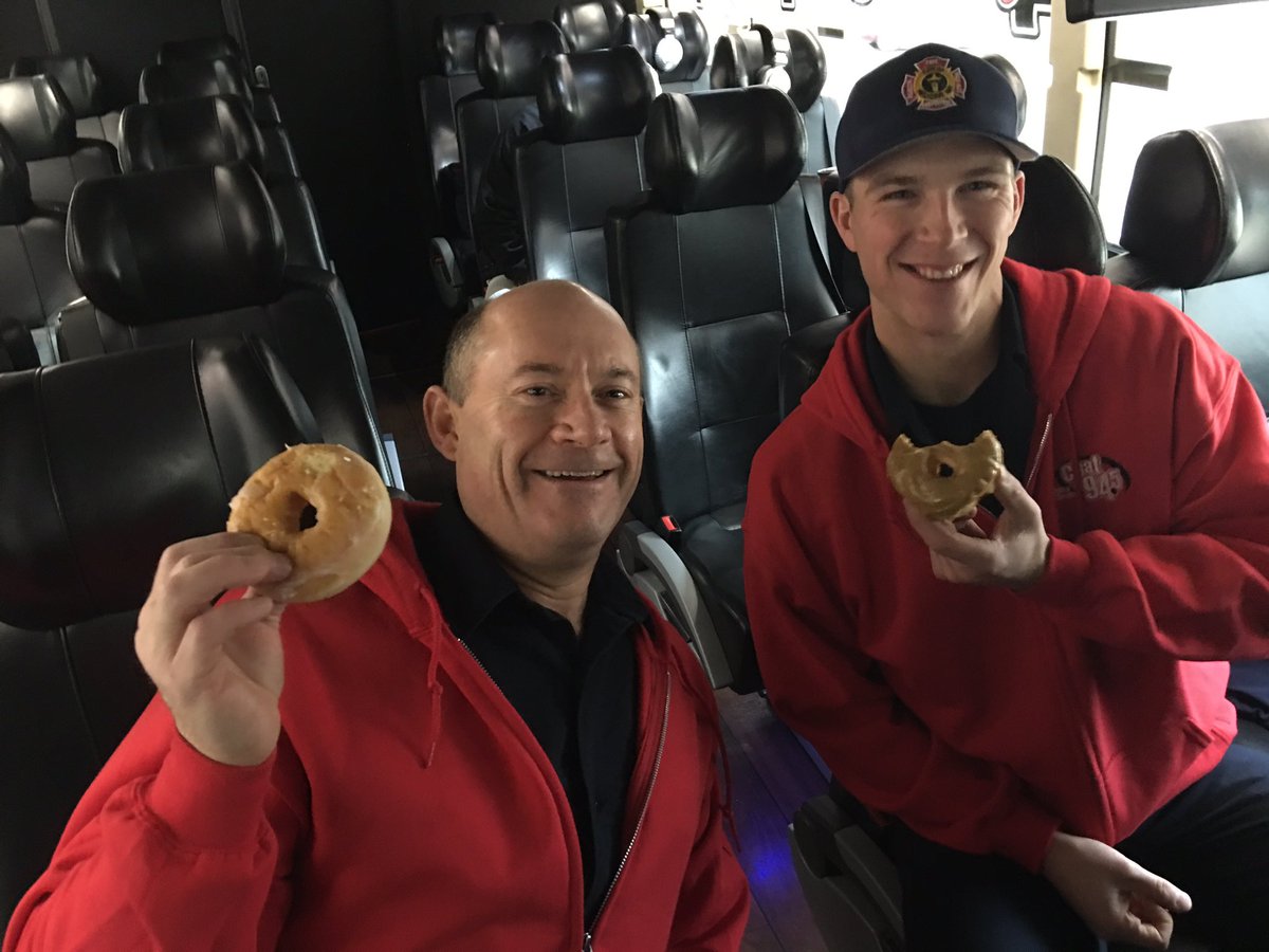 MHPSSecondiak's tweet photo. MedHat Fire Department #FirefightersDoItTo #CopsInTraining. @medhatpolice @MedHatFoodBank @CHAT945 @MH_Firefighters https://t.co/adfAs23f2k