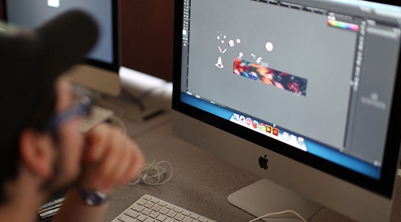 millikinminute's tweet photo. Arts Technology major at #Millikin offers hands-on learning in visual media, audio production, live event technology https://t.co/Xup25IOyCH https://t.co/b3Xv4XMAy6