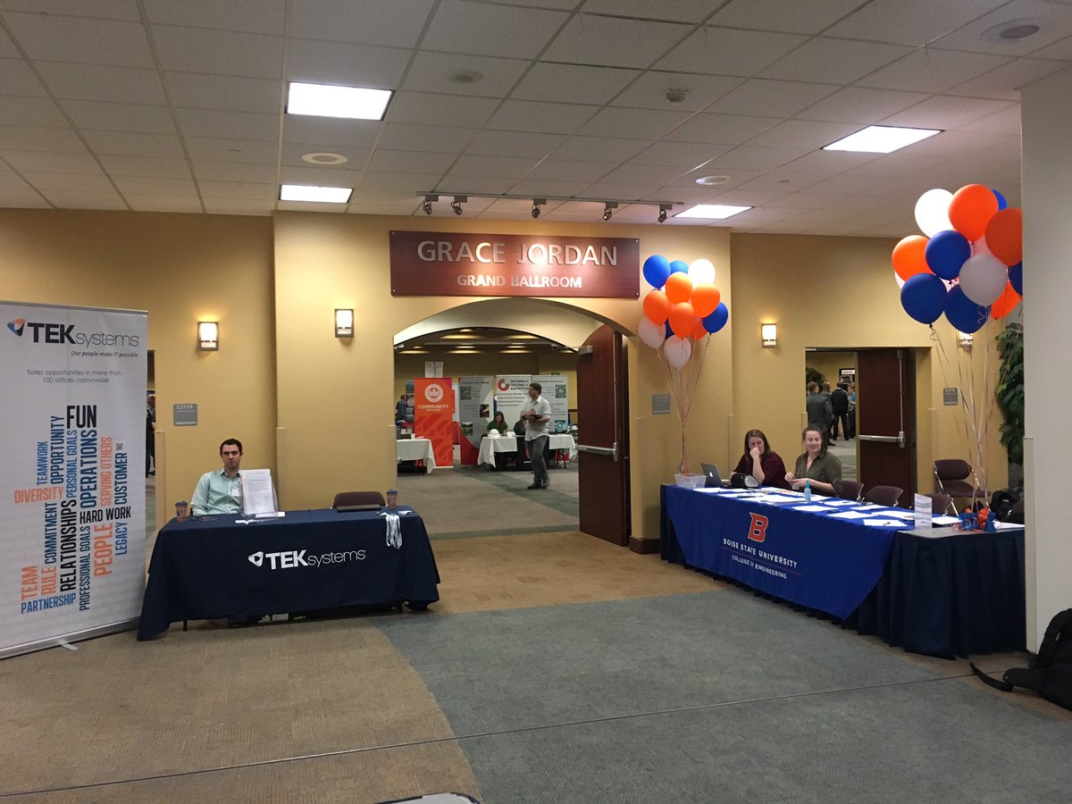 Mom I made it to the other side of the table #BoiseStateCareerFair #TEKsystems