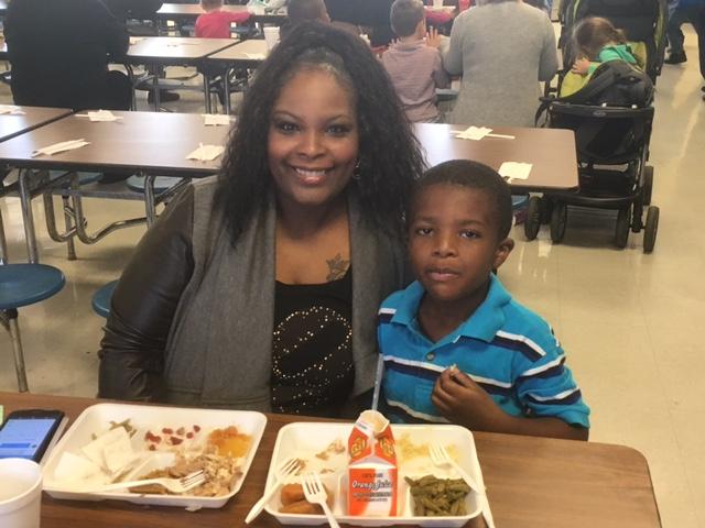 WoodhillES's tweet photo. It was great to see so many families stop by and have Thanksgiving lunch with their children! https://t.co/GMNqS3TJpZ