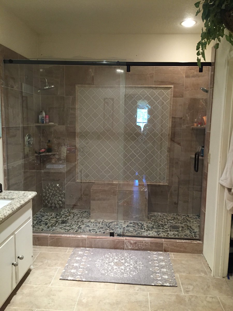 centuryglass's tweet photo. Custom made ShowerGuard glass sliding shower by Century Glass.
#ShowerGuard #glass #showerdoors #CenturyGlassMissouriCity #CustomGlass https://t.co/8PMiiyT2vX