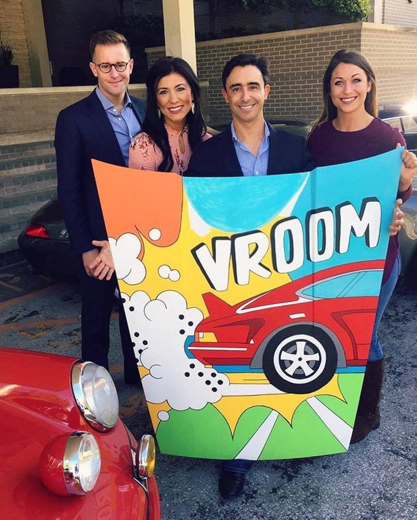 📍2 more days for #tejastreffen ! Painted 911 hood by @kmasonart for the live auction.
.
.
… ift.tt/2g12XQZ