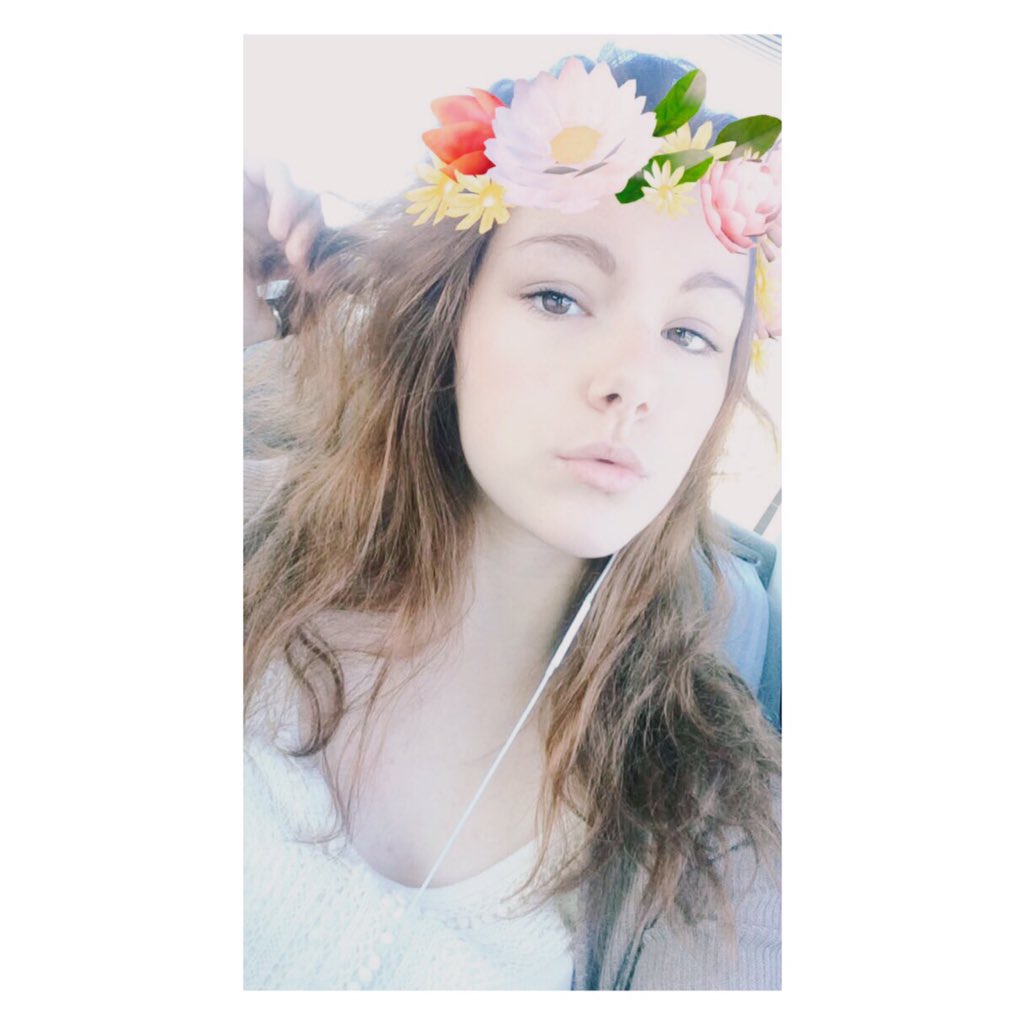 brittaanyyyy_'s tweet image. Avi💐