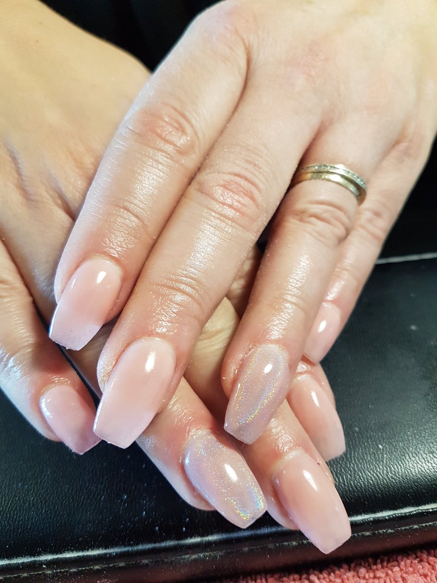 nailangelstud's tweet photo. @lovelecente @CNDWorld @nailsmag @ScratchMagazine @scratchstars. A few from today https://t.co/8llRe8w3gj