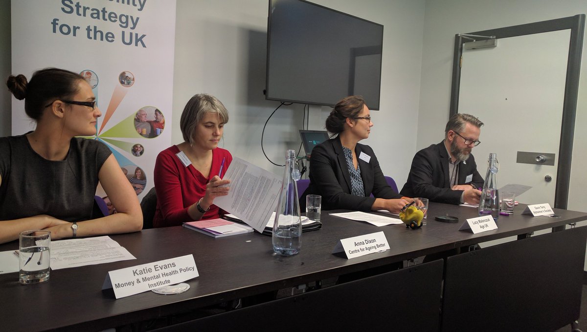 FinCapStrategy's tweet photo. The breakout session on 'supporting people to manage money through periods of mental health'. #FinCapWeek #fincapconf https://t.co/lwedthZN0N
