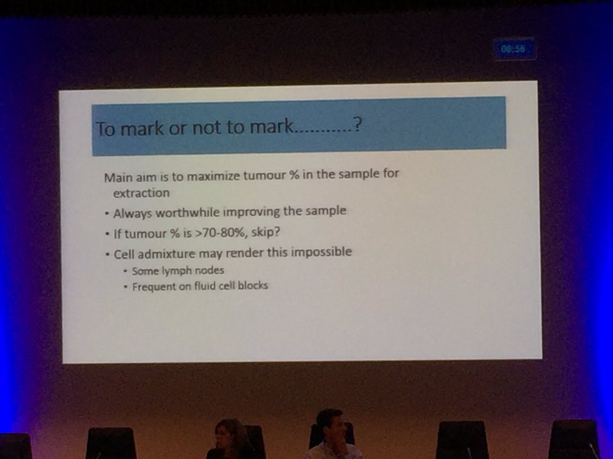 LeiaGarrote's tweet photo. Some pics from Dr.Kerr in #management #biologicalsample #symposium #lungcancer #biomarkers https://t.co/7EwuGi1Sq6