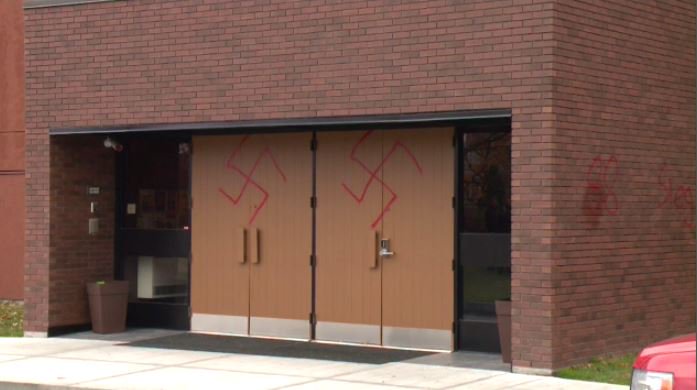 PringleJosh's tweet photo. Ottawa Police investigating after Swastika painted on door of Machzikei Hadas synagogue in Alta Vista overnight. #ottnews https://t.co/iH1AA4SvhN
