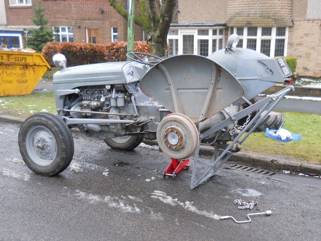 OffLFCAtlanta's tweet photo. Aww jesus christ on a bun. Some wanker's only gone and done the team tractor . Az anybody got anything w/o wheels? #lfc https://t.co/EmE7qKWk3u