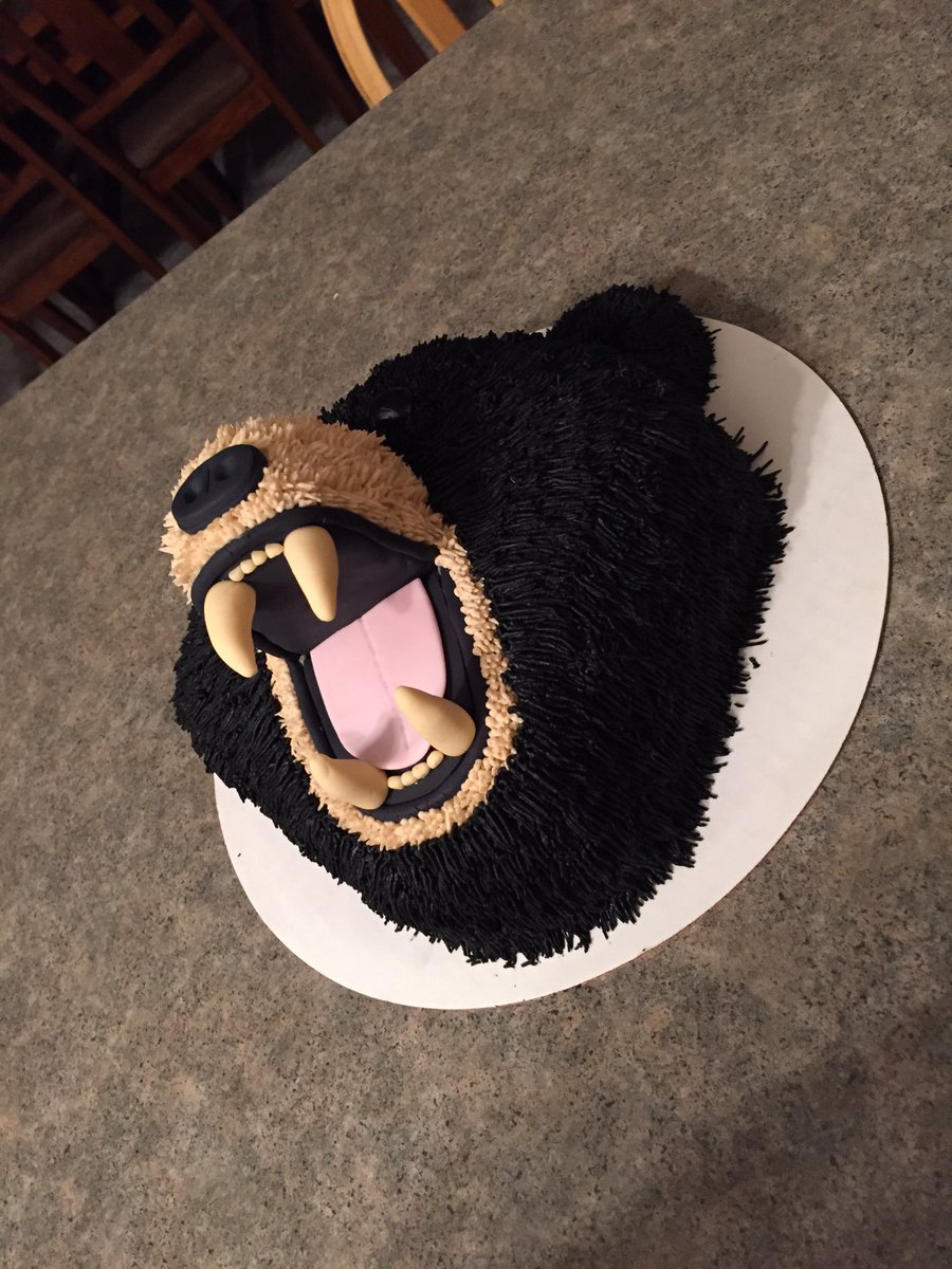 ArielsCakes's tweet image. #Blackbearcake