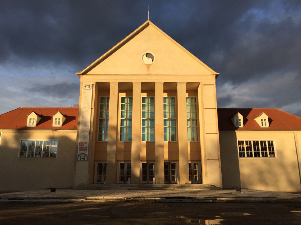 CYNETart's tweet photo. ciao @HELLERAU bis zur #Cynetart 2017, die schon in unseren Köpfen Form annimmt... https://t.co/foqI3MI642