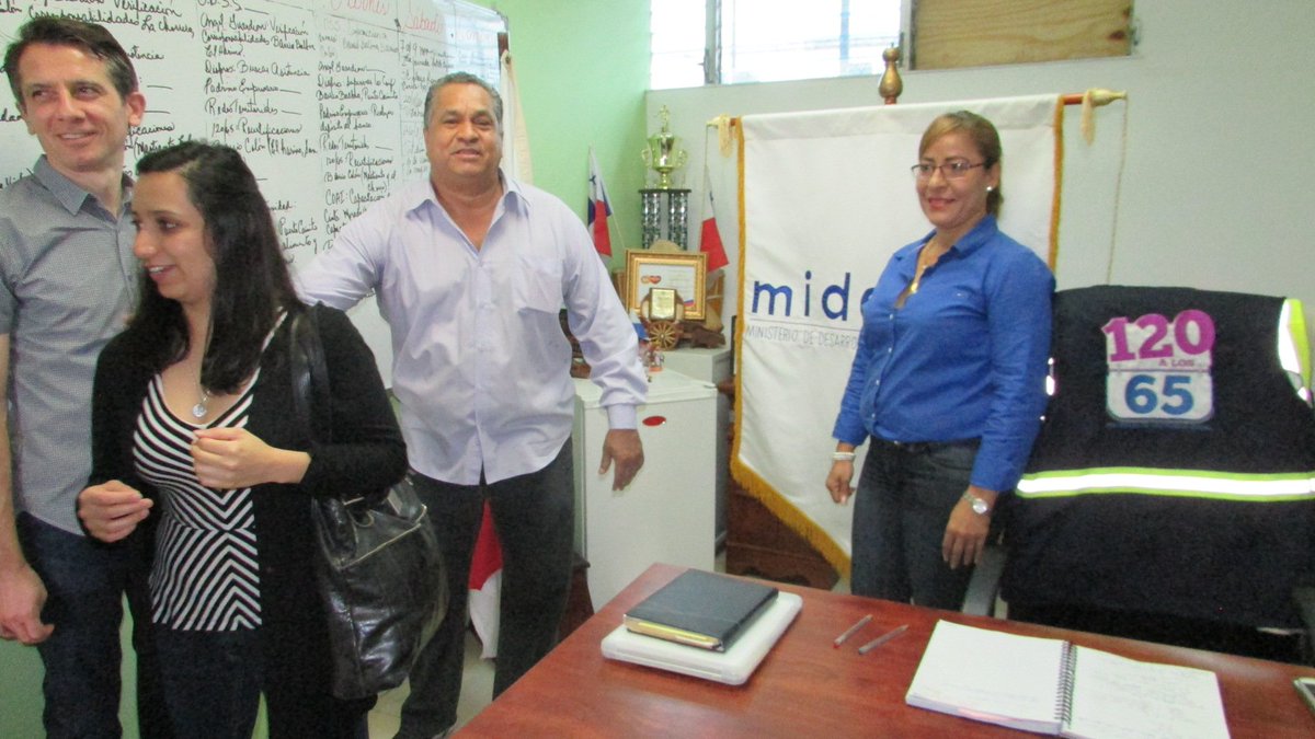 MidesLaChorrera's tweet photo. Representante del Banco Desarrollo Interamericano visita nuestras Instalaciones. @AlcibiadesVV https://t.co/nCERkva8x8