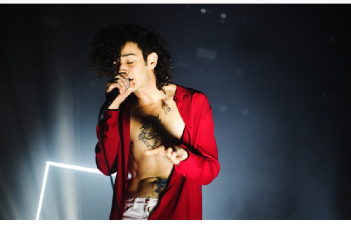 DriveLike_IDo's tweet photo. Matty in Red❤️😏 https://t.co/31W8Oxfv3O
