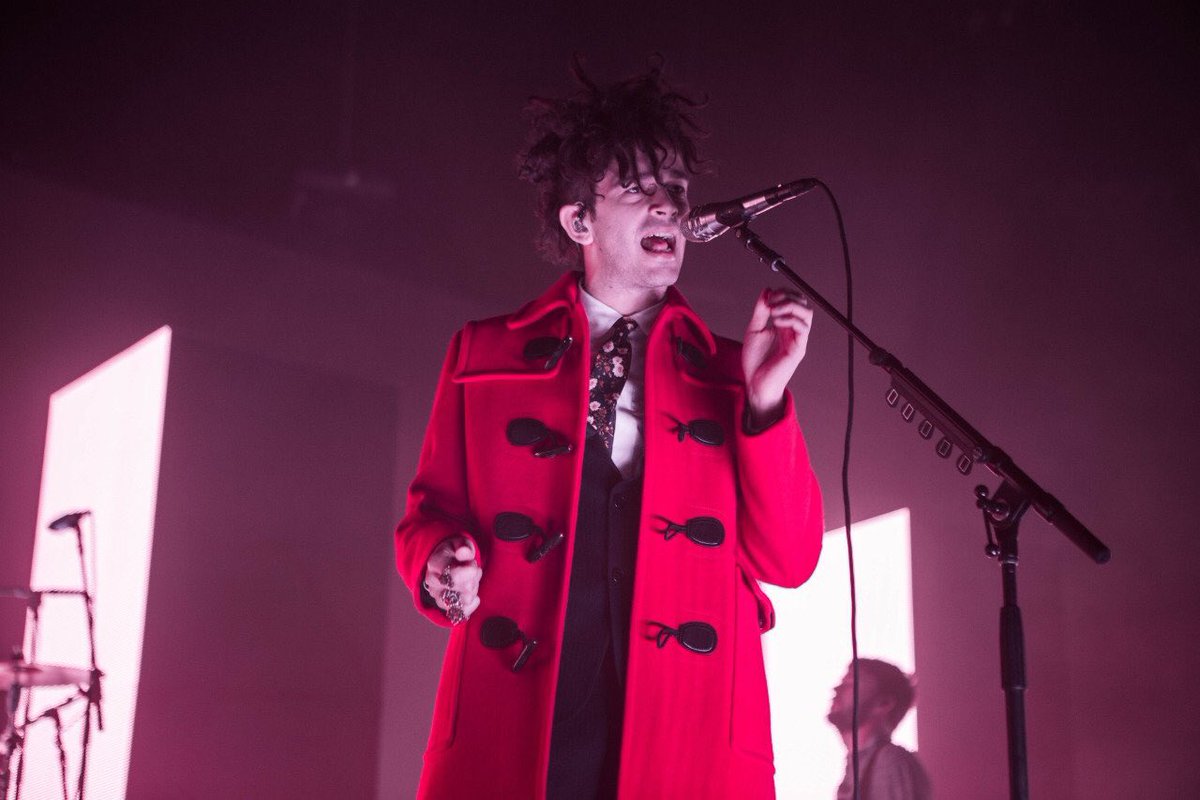 DriveLike_IDo's tweet photo. Matty in Red❤️😏 https://t.co/31W8Oxfv3O
