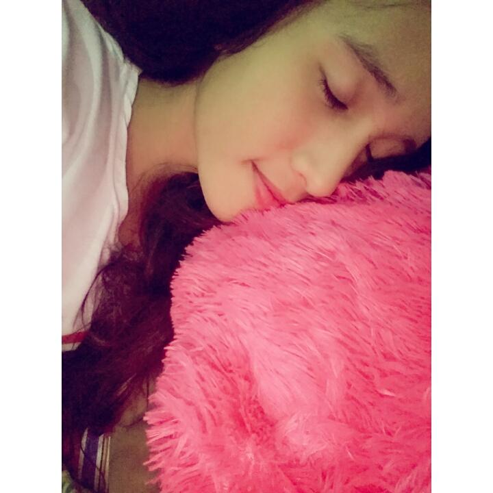 Hari yang melelahkaaan jam segini baru ketemu samaaa kasurrrrr!