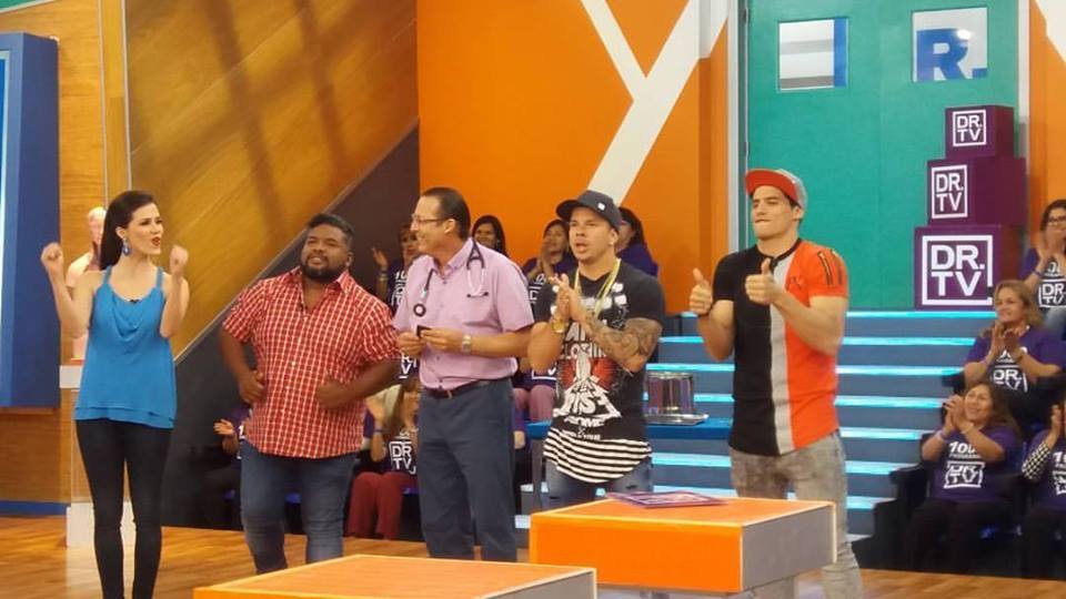 americatv_peru's tweet photo. ¡La celebración continúa en #DRTV1000Programas! Tenemos un programa imperdible de @DrtvPeruOficial ► https://t.co/2PbOHcbgtA https://t.co/4v1jtROpJS