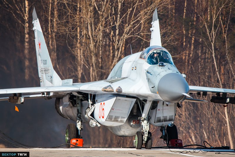 МиГ-29СМТ. Предполетная подготовка // MiG-29SMT. Flight preparation 
<a href="/mod_russia/">Минобороны России</a> <a href="/UAC_Russia/">United Aircraft Corp</a>
