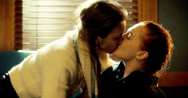rtfemships's tweet photo. waverly and nicole // wynonna earp https://t.co/C9TKHNsIKq