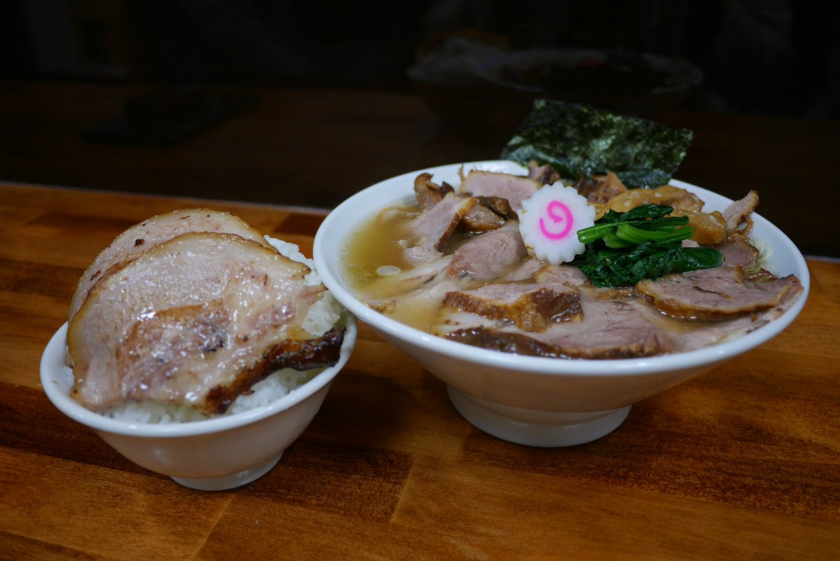 ニカタツblog オランダ軒 しお ライス リツイートで頻繁に回ってくるラーメン界の有名人に囲まれながら食べる極上の一杯 今夜が山田さんはまた美女連れてるし マチョさんて人はイケメンだし ゆめくんさんはめっちゃグイグイくるし 横に座ってきた ニカタツblog オランダ軒 しお ライス リツイートで頻繁に回ってくるラーメン界の有名人に囲まれながら食べる極上の一杯 今夜が山田さんはまた美女連れてるし マチョさんて人はイケメンだし ゆめくんさんはめっちゃグイグイくるし 横に座ってきた